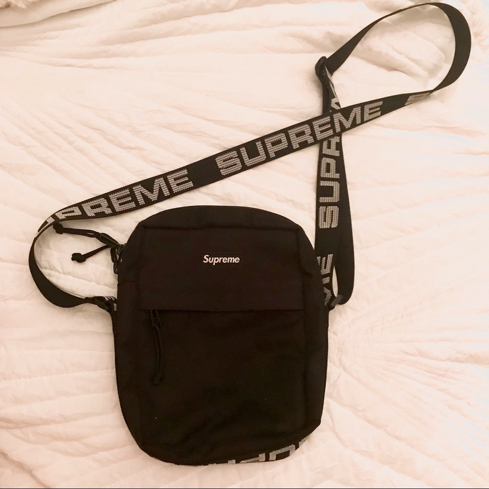Supreme Black Shoulder Bag SS18 (Authentic)
